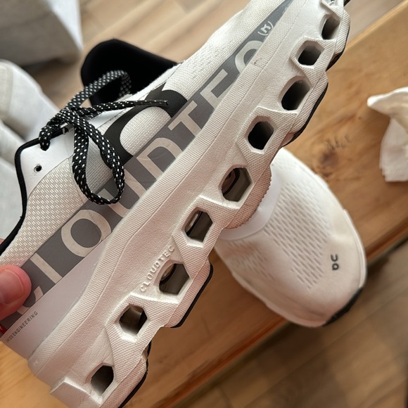 Oncloud - Picture 3 of 6